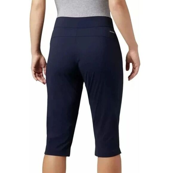 COLUMBIA Omni-Shield Omni-Shade Capri Pants Small Navy Blue Dark Nocturnal  NWT - Picture 1 of 15